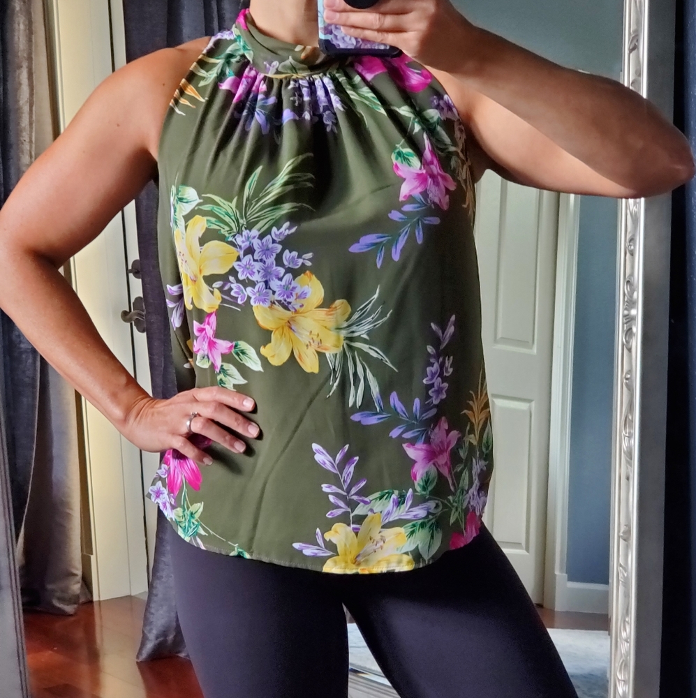 Eva Mendes Green tropical tie blouse